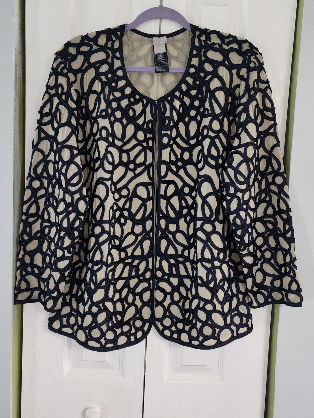 Loop-Overlay Navy and Cream Open Blazer Chicos Size 3
